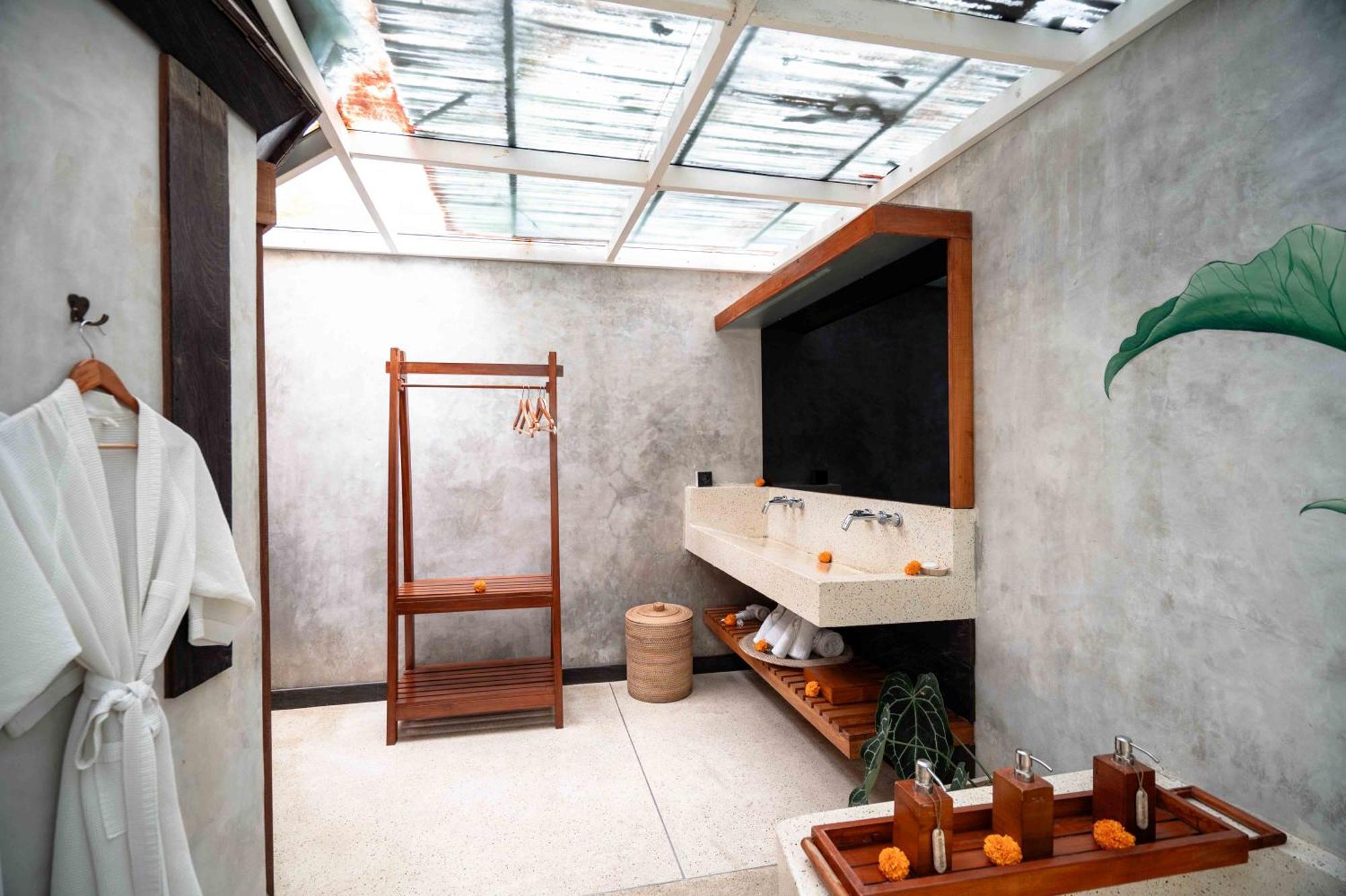 The Sender Pool Suites ウブド エクステリア 写真